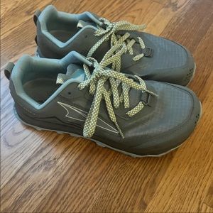 Altra Lone Peak 5 trail shoes